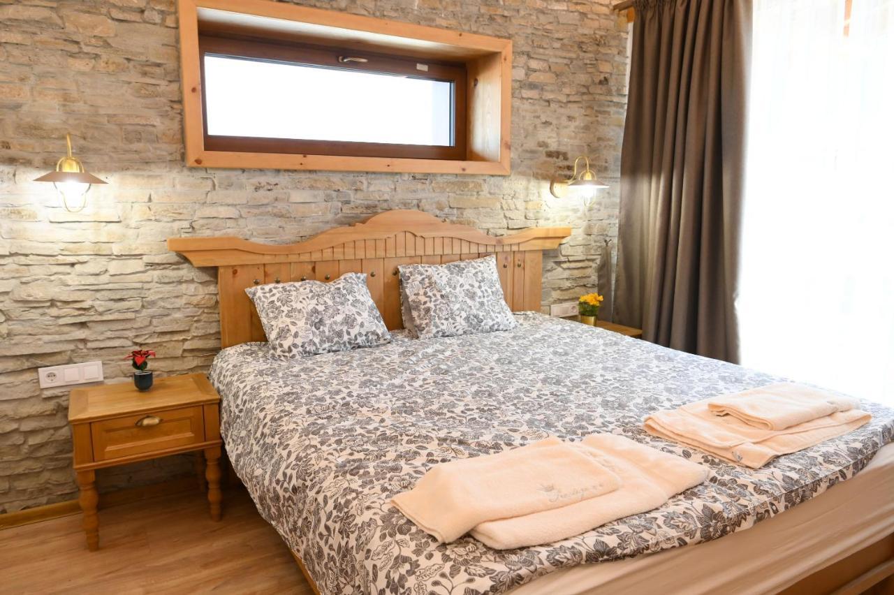 Villa Raphael Near The Pirin Golf Resort บันสโก ภายนอก รูปภาพ