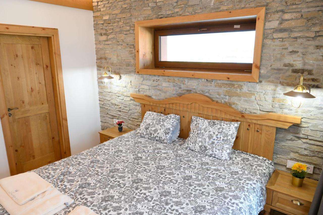 Villa Raphael Near The Pirin Golf Resort บันสโก ภายนอก รูปภาพ