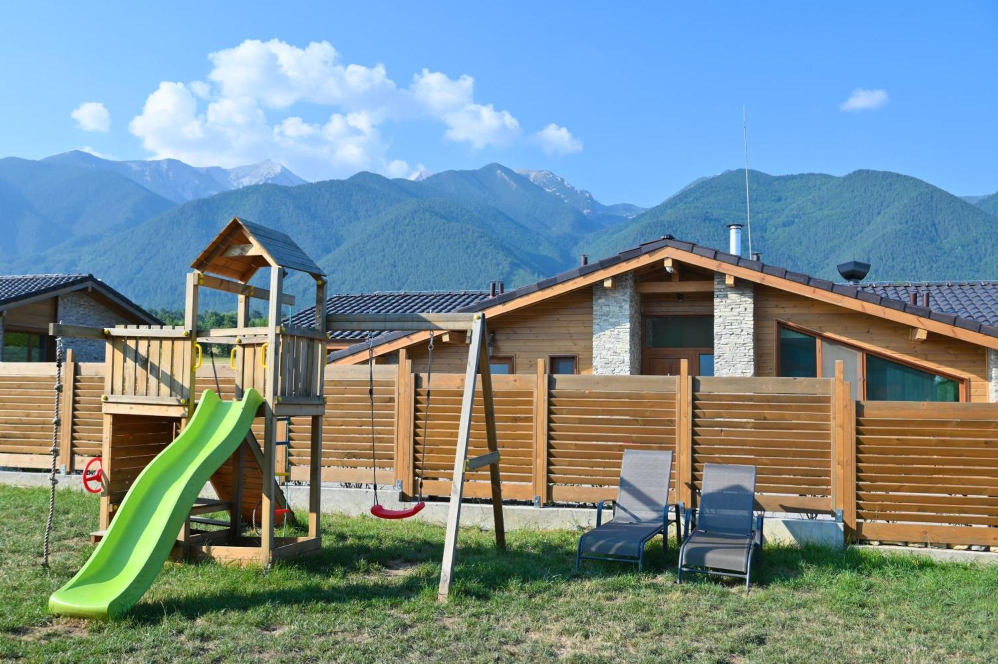 Villa Raphael Near The Pirin Golf Resort บันสโก ภายนอก รูปภาพ